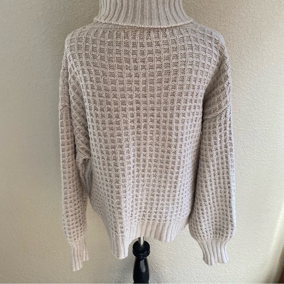 By Together Sweater Waffle Knit Chunky Turtle Neck Brown Tan: Large - Picture 4 of 9